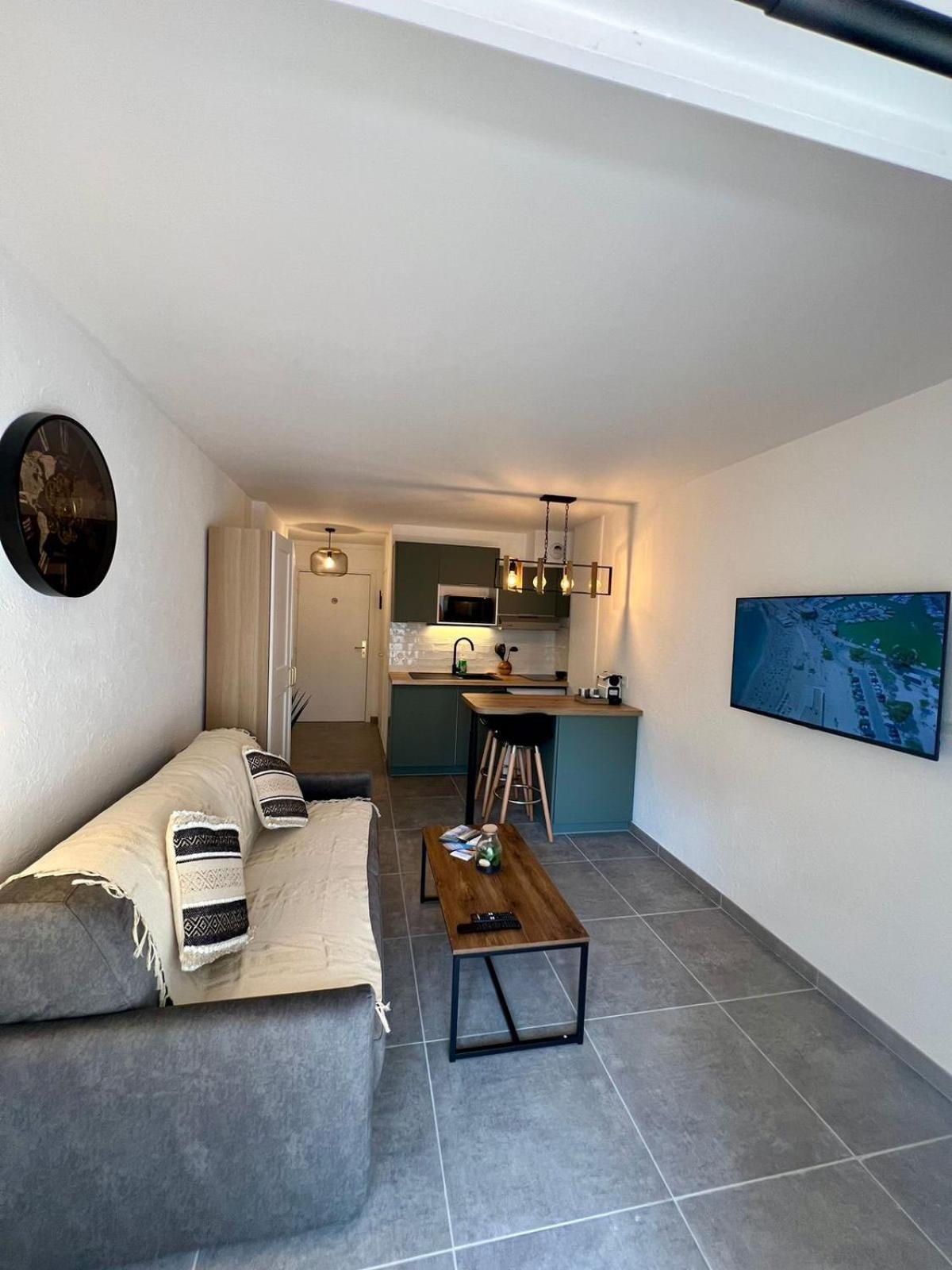 Studio Climatise, Cosy Et Calme Au Centre Ville Антиб Экстерьер фото